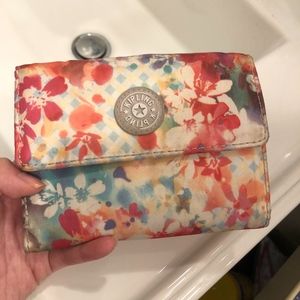 functional preowned kipling wallet